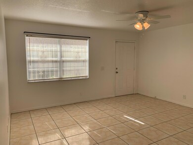 3807 Windsor Ave, West Palm Beach, FL 33407 - photo 5