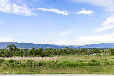 422 N Waters Edge Rd, Midway, UT 84049 - photo 5