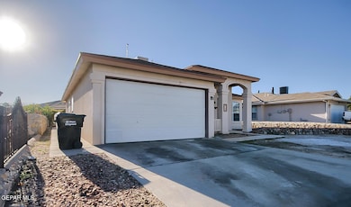 233 Lago Claro Dr, Horizon City, TX 79928 - photo 3