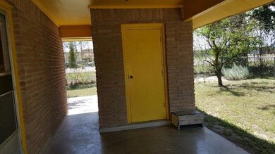 221 Colorado St, Weslaco, TX 78596 - photo 6