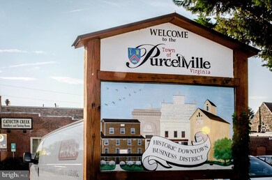 180 N 18th St, Purcellville, VA 20132 - photo 2