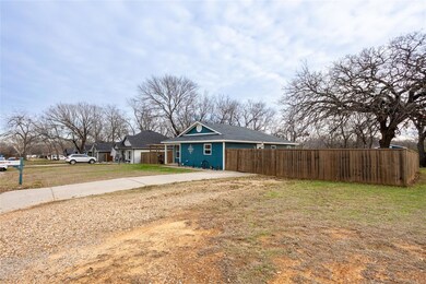 430 W Johnson St, Denison, TX 75020 - photo 4