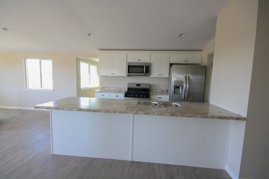 10400 Candlewood Ave, El Paso, TX 79925 - photo 6