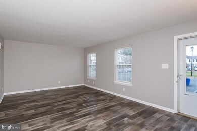 1556 Harford Square Dr, Edgewood, MD 21040 - photo 5