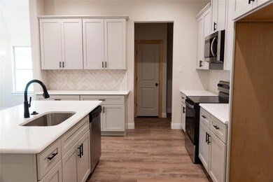 401 Smith Rd, Springtown, TX 76082 - photo 5