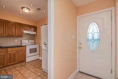 7611 Stuart Ct, Manassas, VA 20111 - photo 2