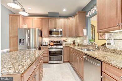 8967 Fascination Ct, Lorton, VA 22079 - photo 4