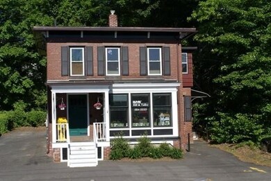 44 State St unit 1R, Northampton, MA 01060 - photo 2