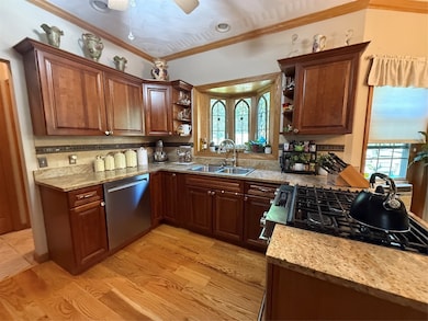 2621 Rustic Ridge Rd, Endicott, NY 13760 - photo 2