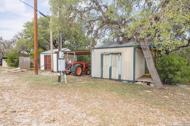 2581 County Road 241, Hondo, TX 78861 - photo 5