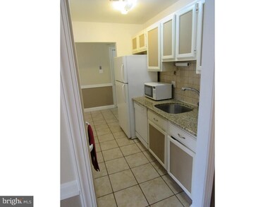 19B E Daisy Ln unit B, Mount Laurel, NJ 08054 - photo 4