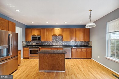 12063 Kemps Landing Cir, Manassas, VA 20109 - photo 3