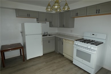 3224 Faronia St unit 3226, Pittsburgh, PA 15204 - photo 7