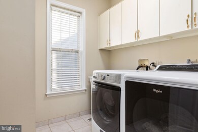 12495 Fox View Way, Reston, VA 20191 - photo 7