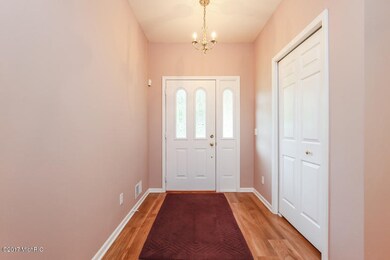 007-Foyer-4340924-small