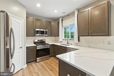 15507 Pocopson Creek Way, Brandywine, MD 20613 - photo 5