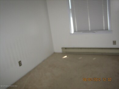 407 Rock St, Taylor, PA 18517 - photo 6