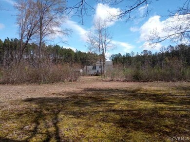 7105 W Quaker Rd, Disputanta, VA 23842 - photo 6