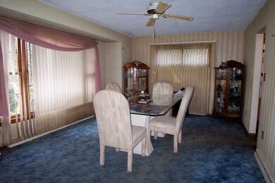 3112 Hampshire Rd, Erie, PA 16506 - photo 2