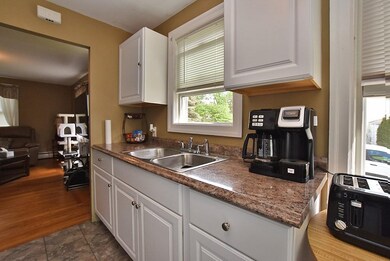 8 High St, Smithfield, RI 02917 - photo 5