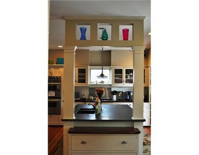 115 Cole Ave, Providence, RI 02906 - photo 4