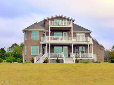 228 Royal Oaks - Rear elevation