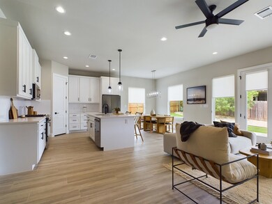 1606 Redwood Ct, Fredericksburg, TX 78624 - photo 6