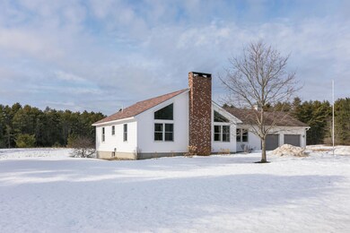 48 Range Rd Cumberland ME-large-002-048-