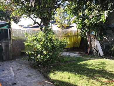 2048 E Hatchway St, Compton, CA 90222 - photo 4