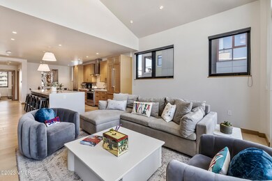 1 Waterfront Way 13