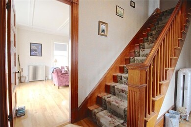 Your entrance, up to the bedrooms or...