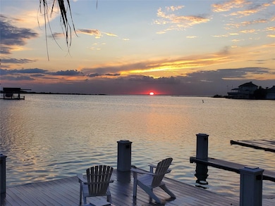 3509 Petite Cir, Galveston, TX 77554 - photo 7