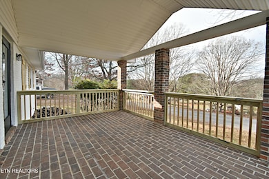 929 Highland Ave, Loudon, TN 37774 - photo 4