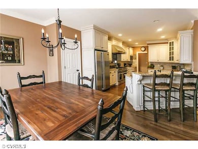 Kitchen - Great space for family and friends:  eat