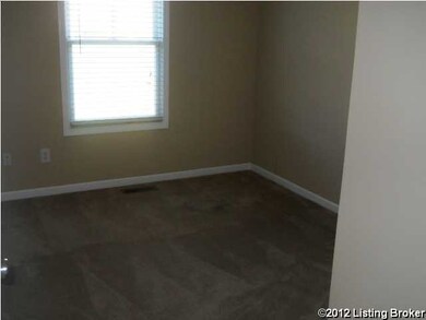 8807 Teak Dr, Louisville, KY 40228 - photo 7