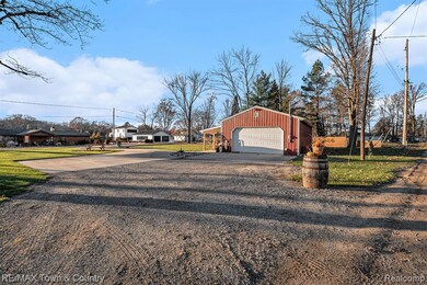 4153 Bayview Rd, Billings Township, MI 48612 - photo 2