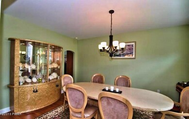 606 Hideaway Dr, Moscow, PA 18444 - photo 3