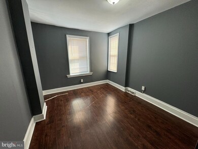 1034 S 4th St, Camden, NJ 08103 - photo 3