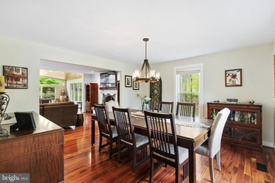 9024 Swift Creek Rd, Fairfax Station, VA 22039 - photo 4