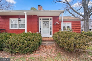 302 Royale Dr, Curtis Bay, MD 21226 - photo 2