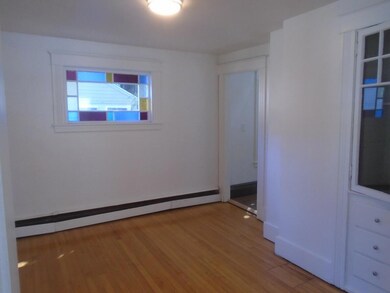 7 Dining room