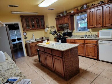 394 Brower Ln, Texarkana, TX 75501 - photo 2