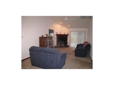 Large great room with cathedral ceilings and gas f