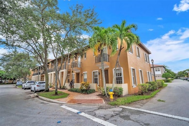 14634 SW 5th St unit 15, Pembroke Pines, FL 33027 - photo 2