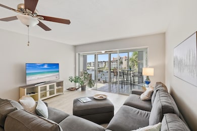 4380 Exeter Dr unit 202, Longboat Key, FL 34228 - photo 6