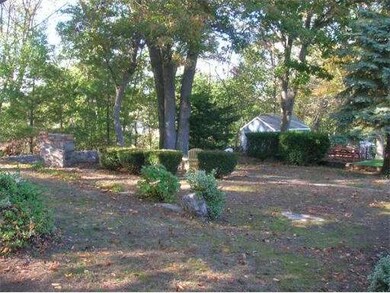 15 Sandra Rd, Peabody, MA 01960 - photo 2