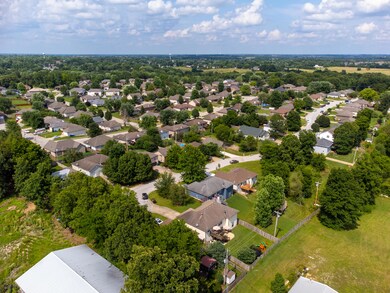 314 Pinehill Ct, Nixa, MO 65714 - photo 4