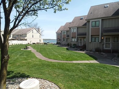 411 E Washington St unit 14, Culver, IN 46511 - photo 2