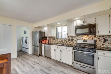 26 Catawba Ct, Monmouth Junction, NJ 08852 - photo 7