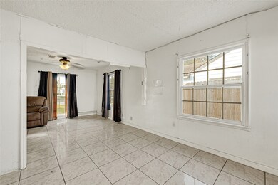 7659 Greenstone St, Houston, TX 77087 - photo 5